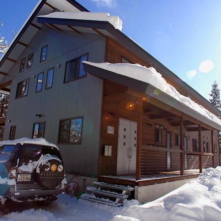 Bears Den Mountain Lodge Hakuba Exterior photo