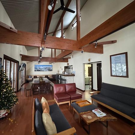 Bears Den Mountain Lodge Hakuba Exterior photo