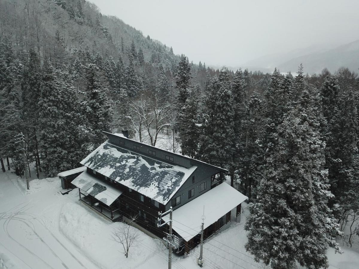 Bears Den Mountain Lodge Hakuba Exterior photo