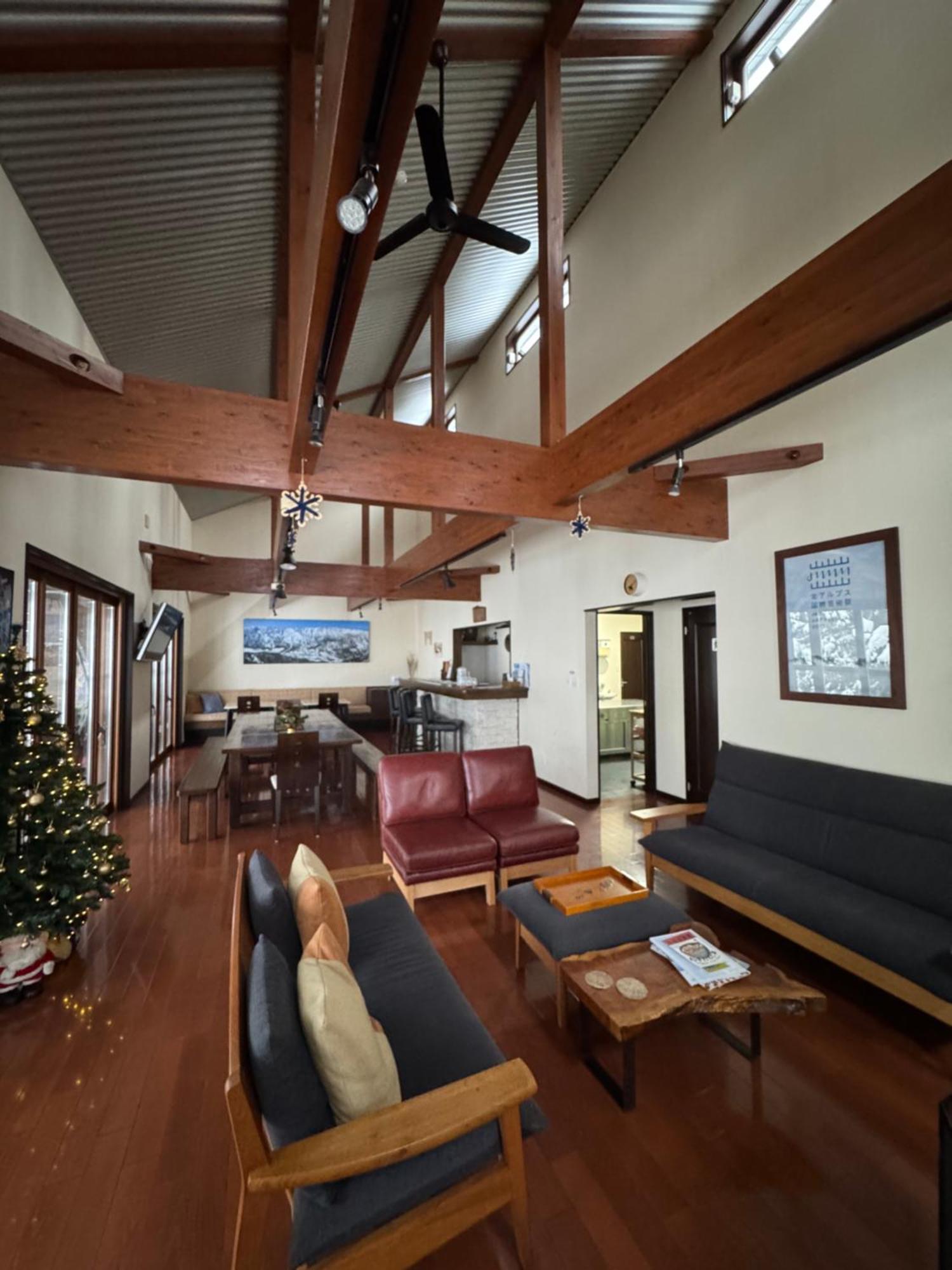Bears Den Mountain Lodge Hakuba Exterior photo