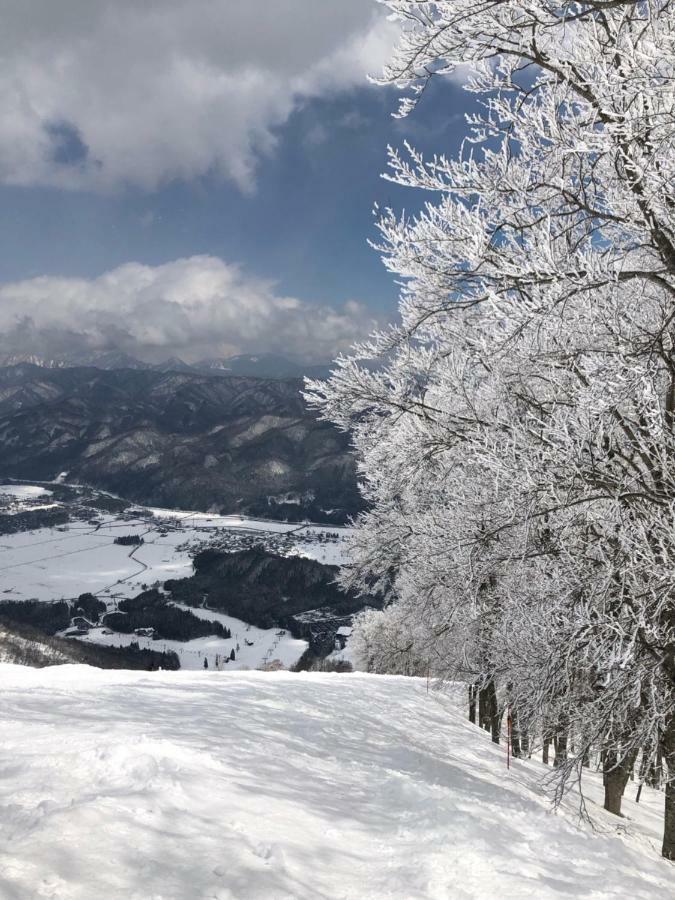 Bears Den Mountain Lodge Hakuba Exterior photo